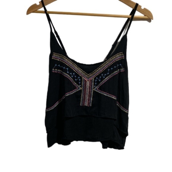 LF Native Rose black crop tiered Elsa top adjustable straps embroidered - Picture 1 of 7